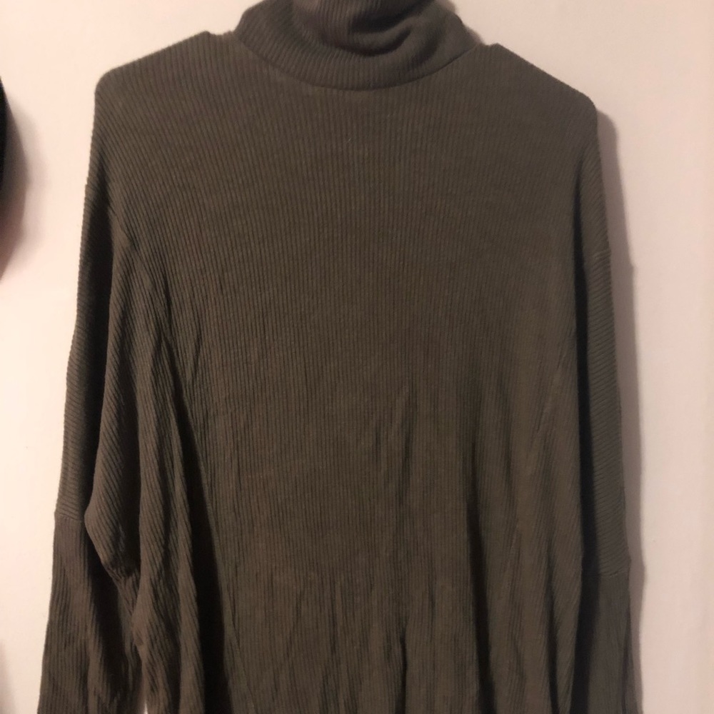 Forever 21 sweater